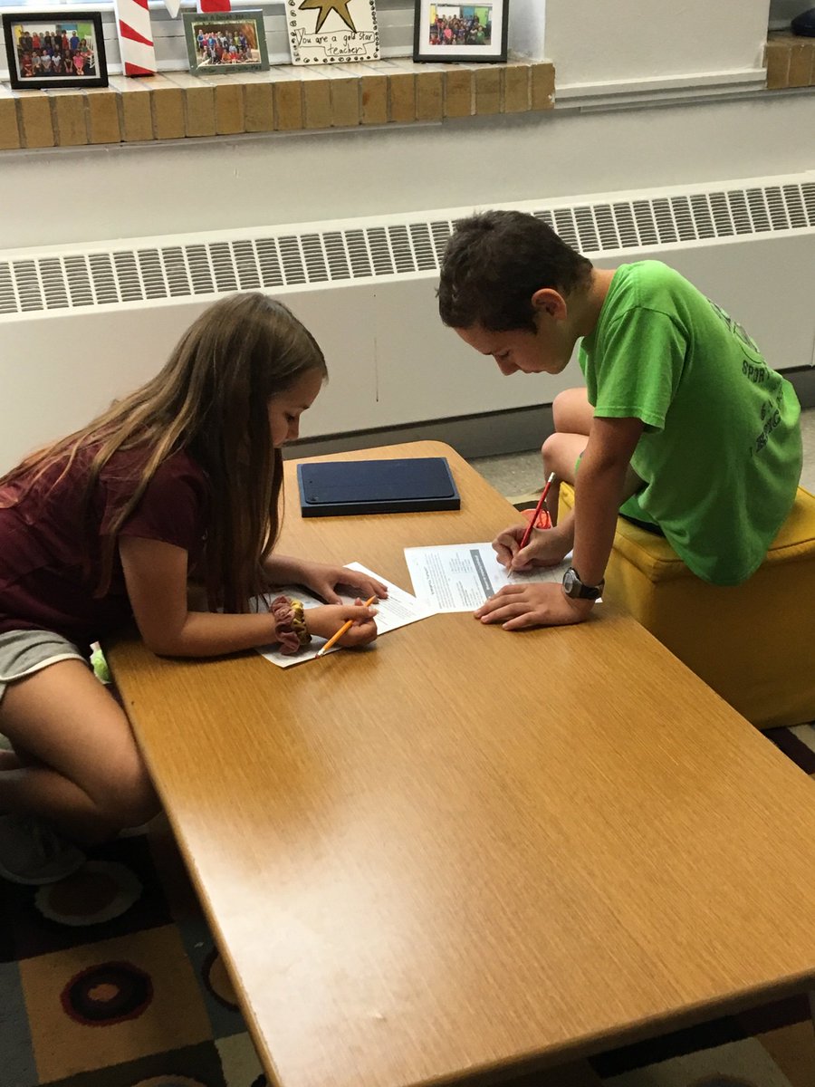 jennmoore134's tweet image. Sci Fi Genre Study - Earth’s about to explode. U r a pilot on a ship and can only save 7 of 14 people. Who would u save &amp;amp; why? Female, 33, journalist? Female, 8, daughter of 2 other passengers? Male, 35, maintenance worker? Male, 64, heart surgeon? #5th #reach