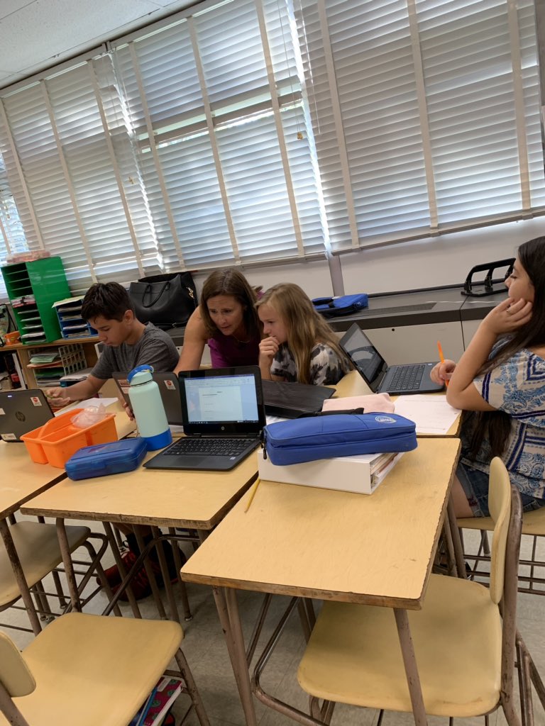 Kelly Ena tweet media