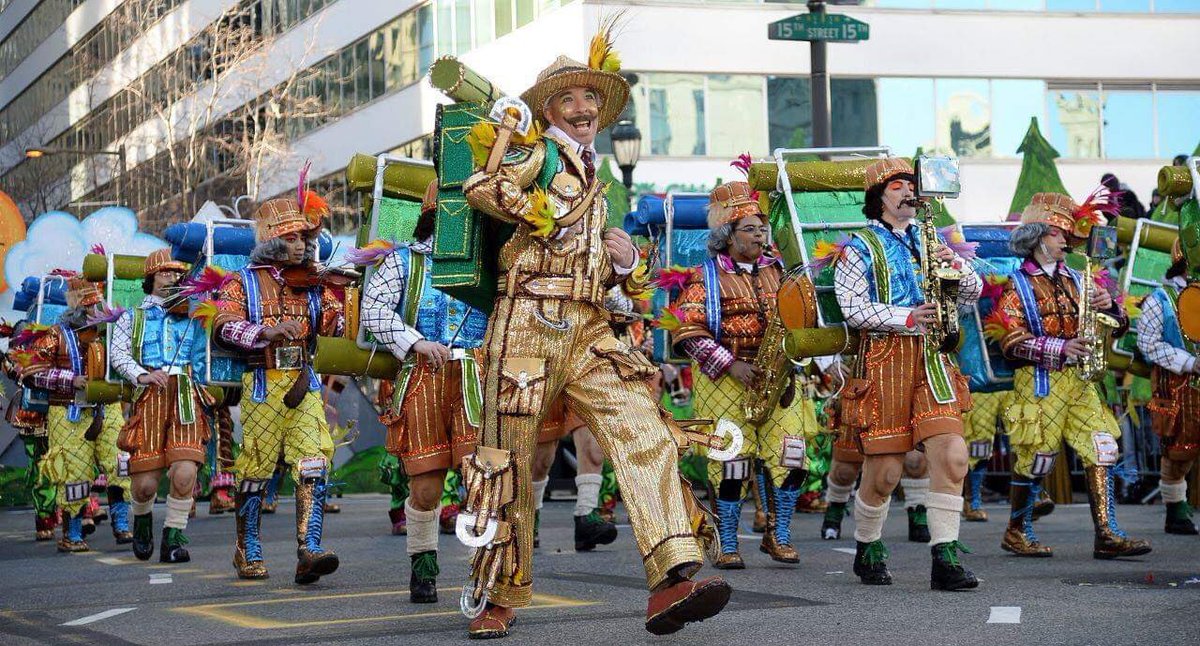 UptownMummers's tweet photo. Happy Birthday to former Uptown Captain Ryan Radcliffe 2010-2015! 🎉🎁
Ryan was inducted into Uptown’s Hall of Fame in 2013, and was our drill director for nearly 20 years between 1996 and 2017.
#HappyBirthday #levelchanges #Judgeslovethatstuff #hackysackchampion https://t.co/PEV7vVsMBs