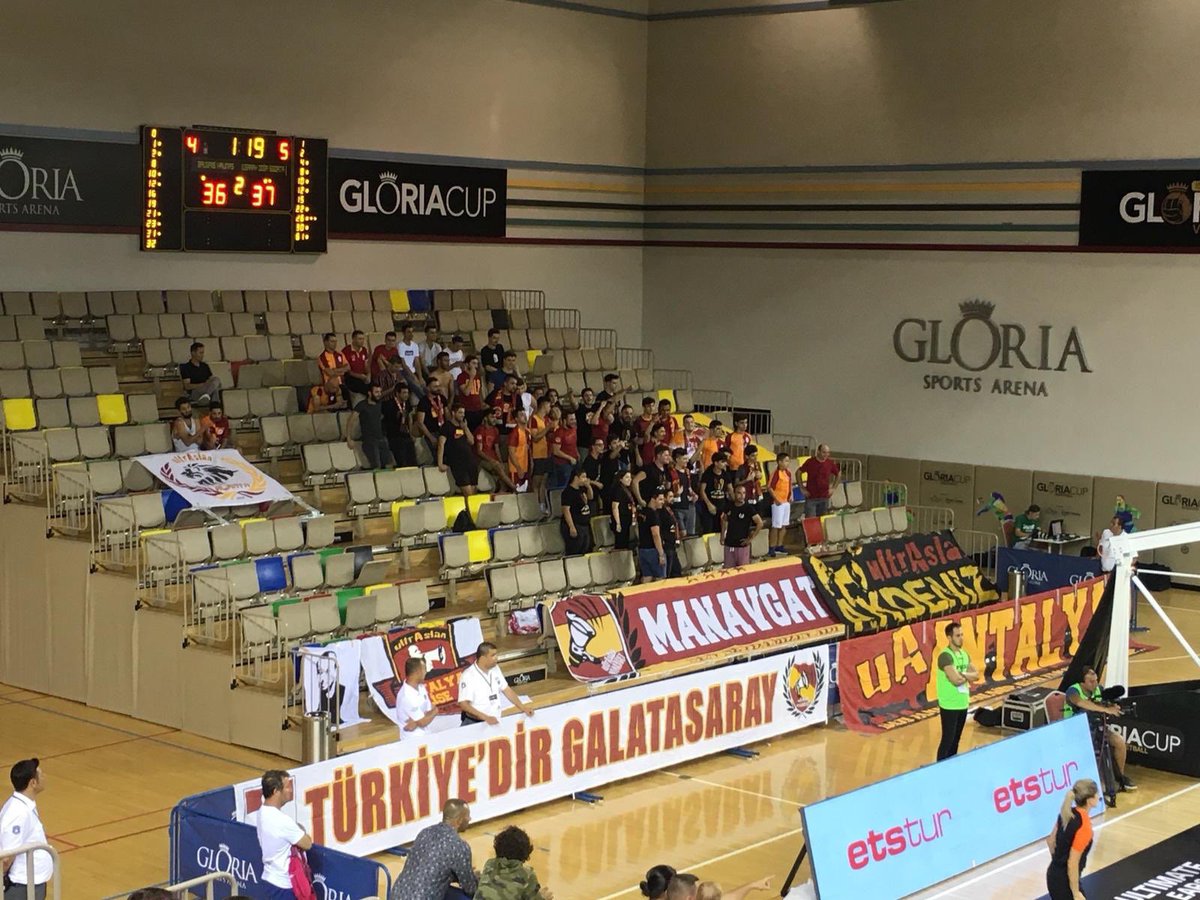 uAYurtici's tweet photo. Branş ayırt etmeden, en ücra salonlarda Arma Yalnız Kalmaz!
#uAYurtiçi https://t.co/64qbE8xzXE