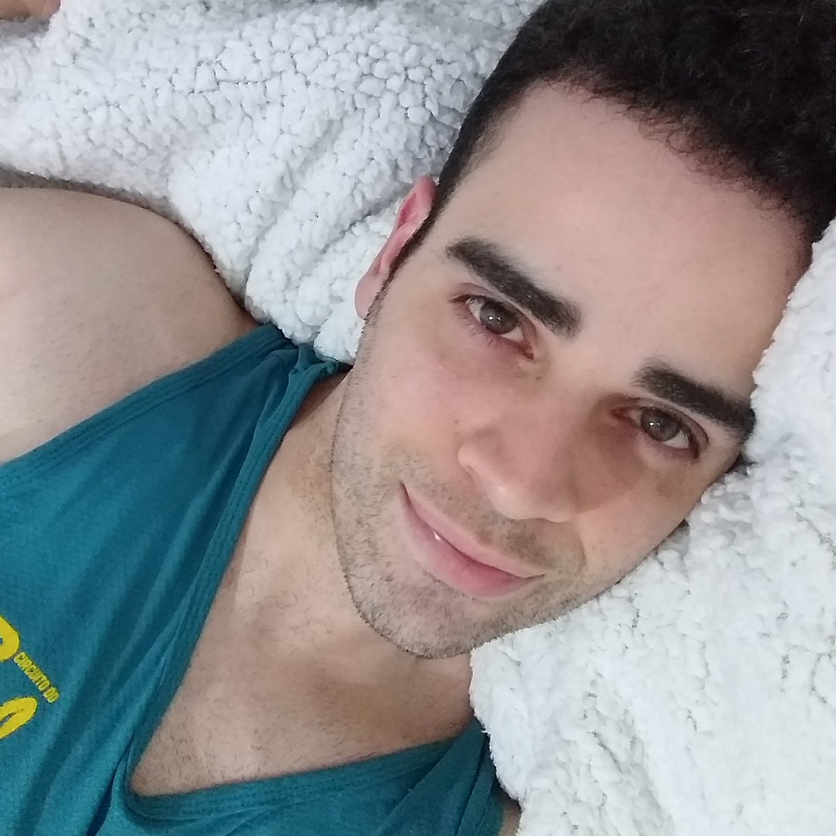 Lucais's tweet photo. Boa tarde escutando a mix quero meu ingresso para o show da Pink #rockinrionamix #RockinRio2019 #RockinRio2019 #RockInRioNaMix https://t.co/UwsbA33pnd