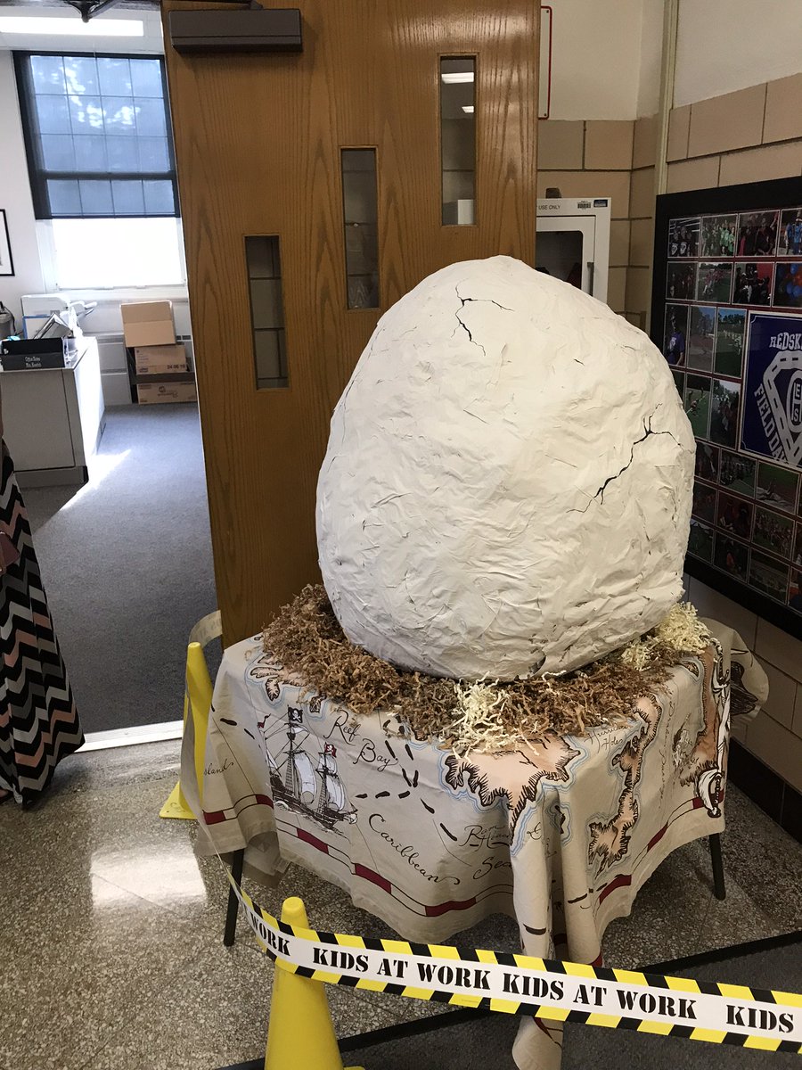 PrincipalCHES's tweet photo. First, the egg appeared. Then, it cracked. Next, the table was overturned and paw prints, caution tape, and cones were in the office. The mystery of the One School, One Book title continues! #CHES #CHES20192020 #SPARKALIGHT https://t.co/9WTdJEWTXr
