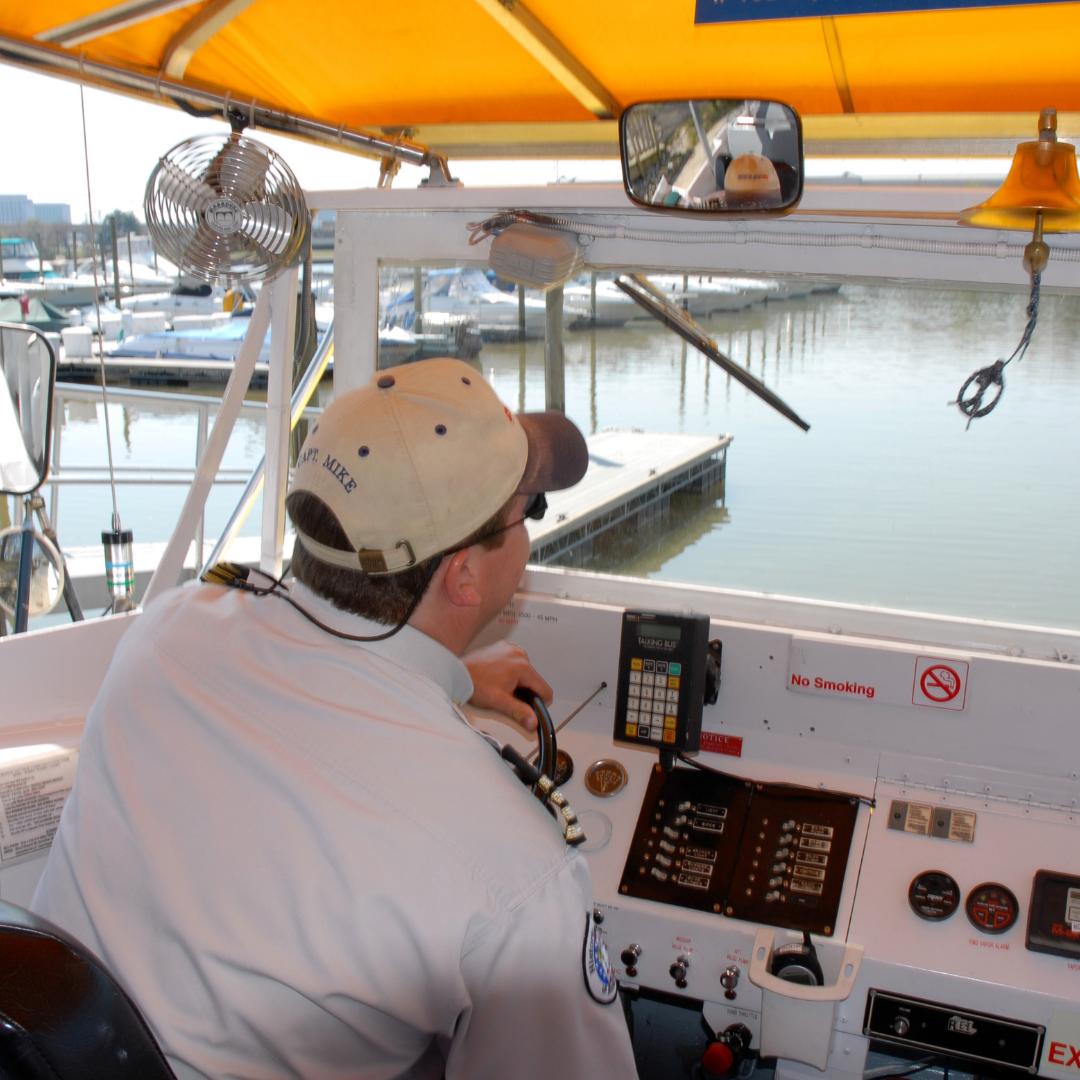 Our captains are masterclass! ⭐  All DC Ducks' captains have a certified Master Captain's License, a Commercial Drivers License and are first aid/CPR certified. Only the best for our fleet! #DCDucksTour
