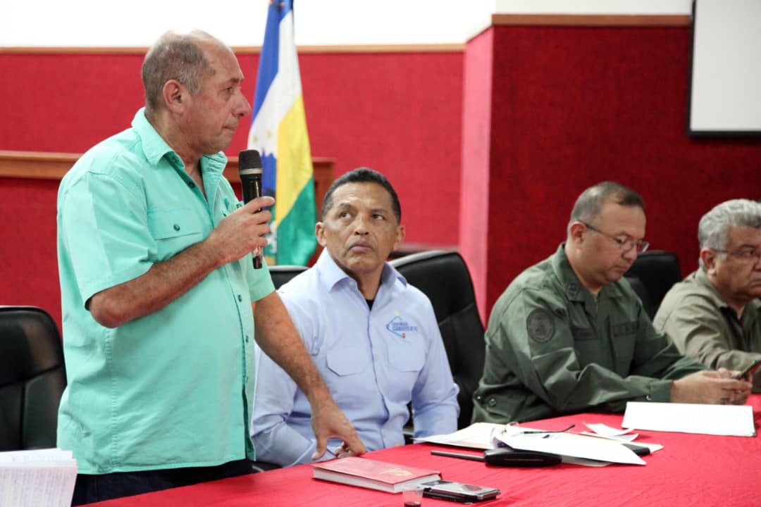 Clebguarico's tweet photo. El vicepresidente del  Parlamento Guariqueño hizo acompañamiento en la mesa de trabajo donde estuvieron presente el Viceministro de Prevención y Seguridad Ciudadana Endes Palencia Ortiz, el Secretario de Seguridad Ciudadana Dionisio Goncalves. https://t.co/27AolmHNpU