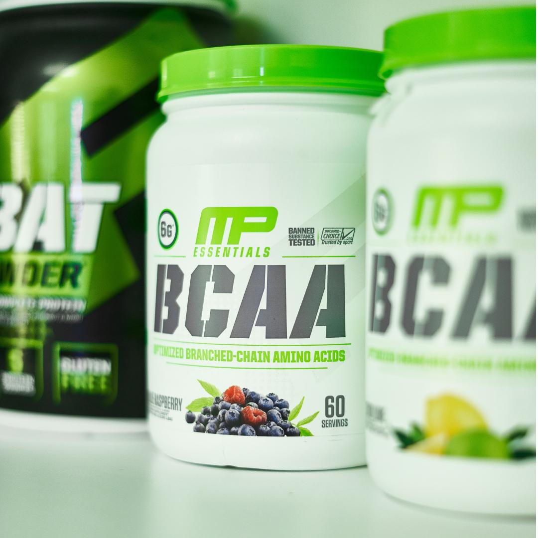 MusclePharm's tweet photo. Why do you take BCAAs? MP Athlete @gainsbygaines "I take them during or after my workouts to help my muscles recover faster. My favorite flavor has got to be our Blue Raspberry!" #welivethis #mpnation #musclepharm #fitness #training #weightlifting #BCAA #musclerecovery https://t.co/GpbDBMi7Nb