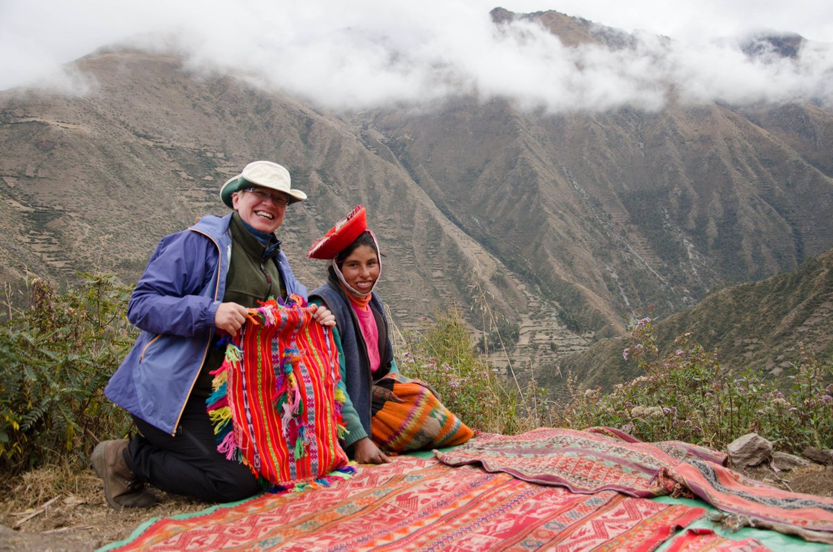 CusiTravel's tweet photo. Meeting some local people on our Mantanay #Hike to #MachuPicchu and doing some shopping!
https://t.co/a1bHblvpfN #TravelTheWorld #trekking https://t.co/4SiOj8p27e