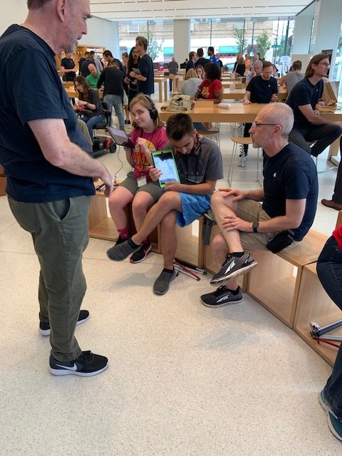 InReturnStrat's tweet image. The future of music happening today at Apple Field Trip event, with students from Kansas School for the Blind showing how it's done in Garage Band.