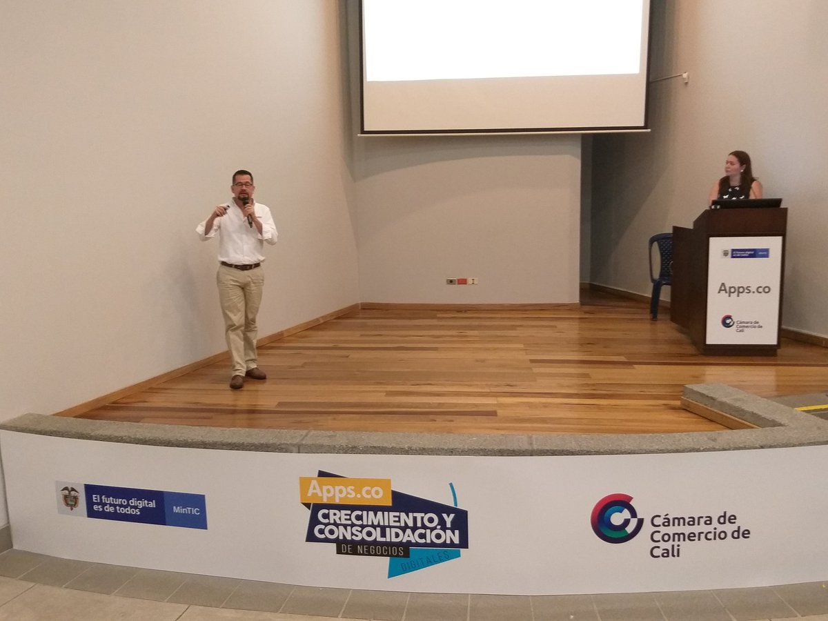AppscoCali's tweet photo. Algunas de las empresas en el #KickOffAppsCo de la fase de #CrecimientoyConsolidación del programa de @AppsCo con el equipo de acompañamiento de @AppscoCali y @camaracali en Cali. Desde el @Ministerio_TIC apoyamos la #IndustriaDigital y el #TalentoDigital #AppsCo https://t.co/BEAv8s05o5