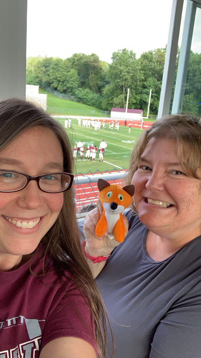 MathwithMissA's tweet image. Go JV football!  Watching from the booth with @syatteau1 #neighboREDS #NSCDlearns @NewarkAthletics @Newark_HS @NewarkReds