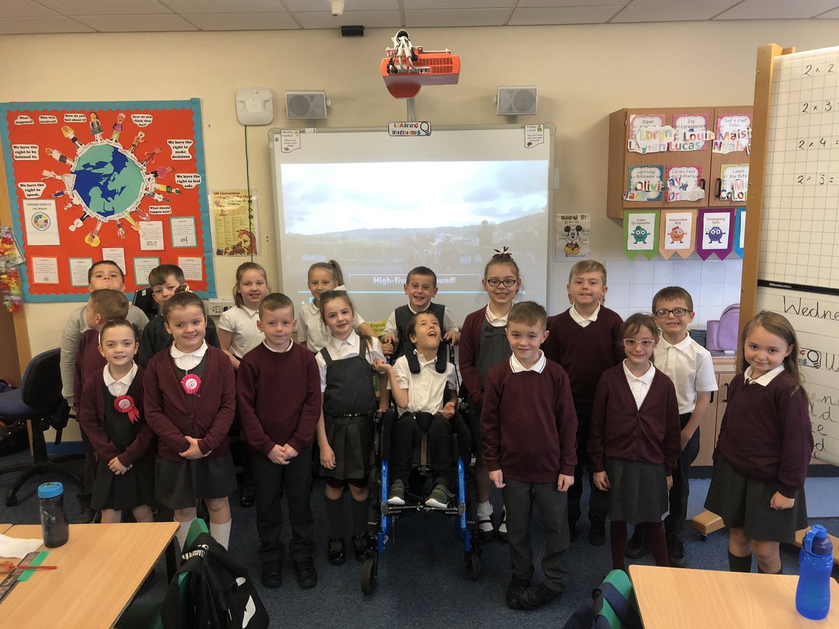 StMichaelP3's tweet image. The best bunch of learners 🌟❤️💓 #P4 #Welearntogether #ClassPicture