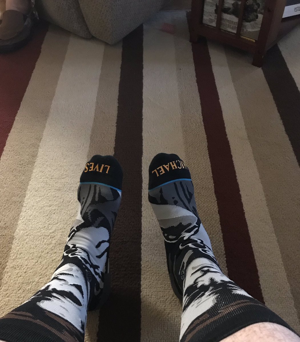 LC_Acocella's tweet image. 🔪🎃 October is coming #MichaelLives #Halloween #AwesomeSocks #Horror #MichaelMyers