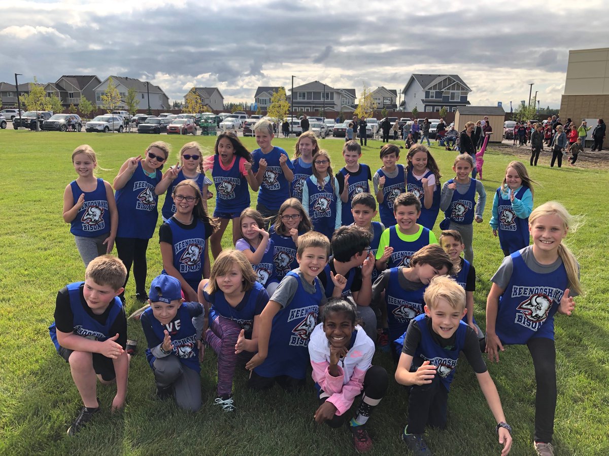 Representing Keenooshayo's running club @JMDemkoSchool school. The Bison's great effort made us proud. #RunningClub #GetActive #MoveEveryDay @StAlbertPublic