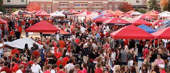 WLKnights's tweet photo. Come out and have a @WTOKTV tailgate with the Knights located in the grove. We will also be supporting our military tomorrow night. #uKnighted https://t.co/r7VRvys29R