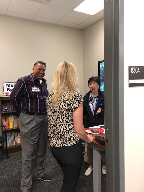 HallCo_eCourses's tweet photo. ECourse instructors had some visitors from Dell today. 
We enjoyed showing them how we interact with our students. @ugafanz5 @Hall_Schools https://t.co/5ApzCmCKwr