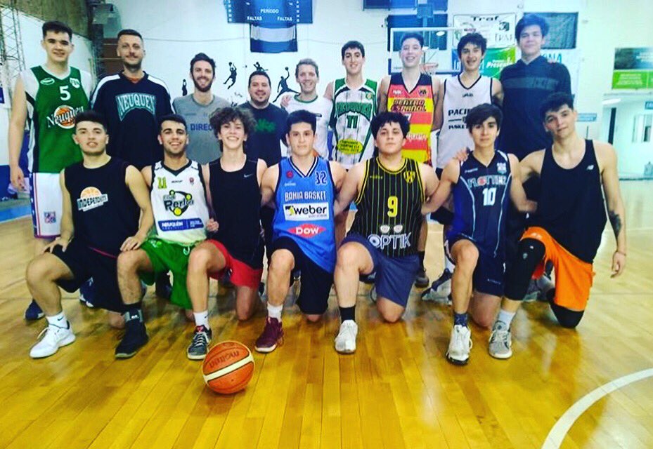 manolotoolmao's tweet photo. #Seleccion de #NeuquenU17 que Participará del Argentino de la Provincia de NEUQUÉN. #Vamos #LosPi!! https://t.co/UEXCU5gz8L