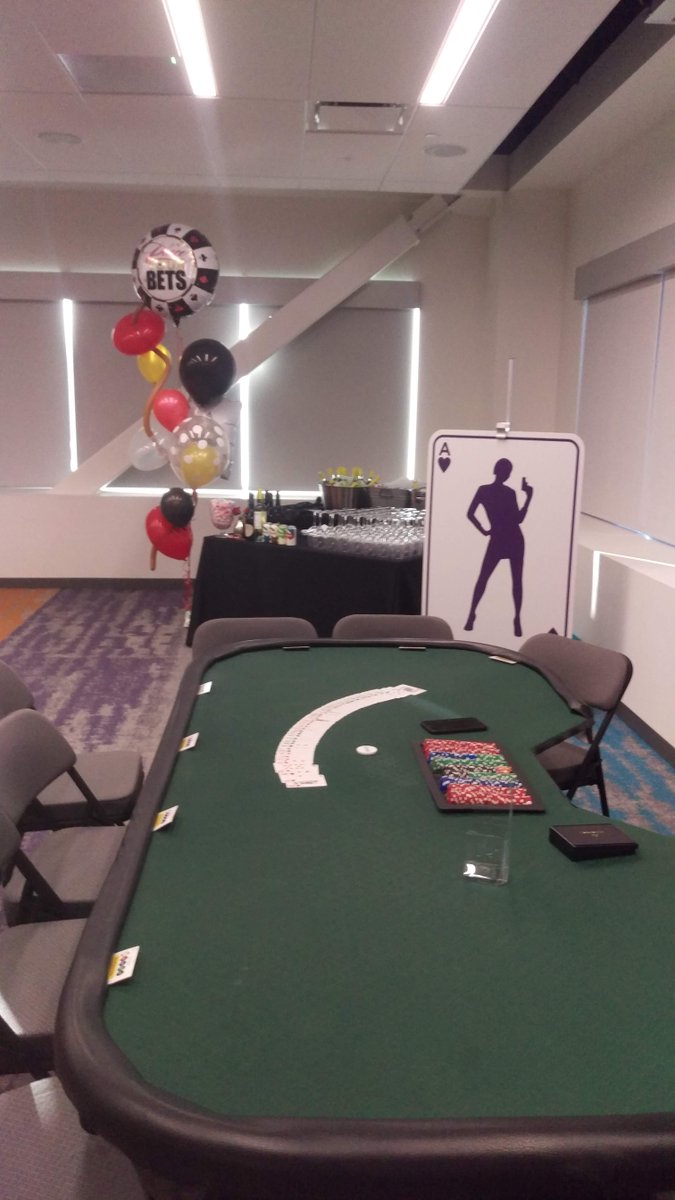 yourfavbartend's tweet photo. One of the best things about our work is the fun events we get to tend! 

https://t.co/rbqUvjOhEn
801-674-0892

#YourFavoriteBartender #Bar #UtahsBestBartenders #Parties #Weddings #SpecialEvents #Anniversary #Events #Spirits #DirtySodaBar #CorporateEvents #Bartending https://t.co/vebIyBtryY