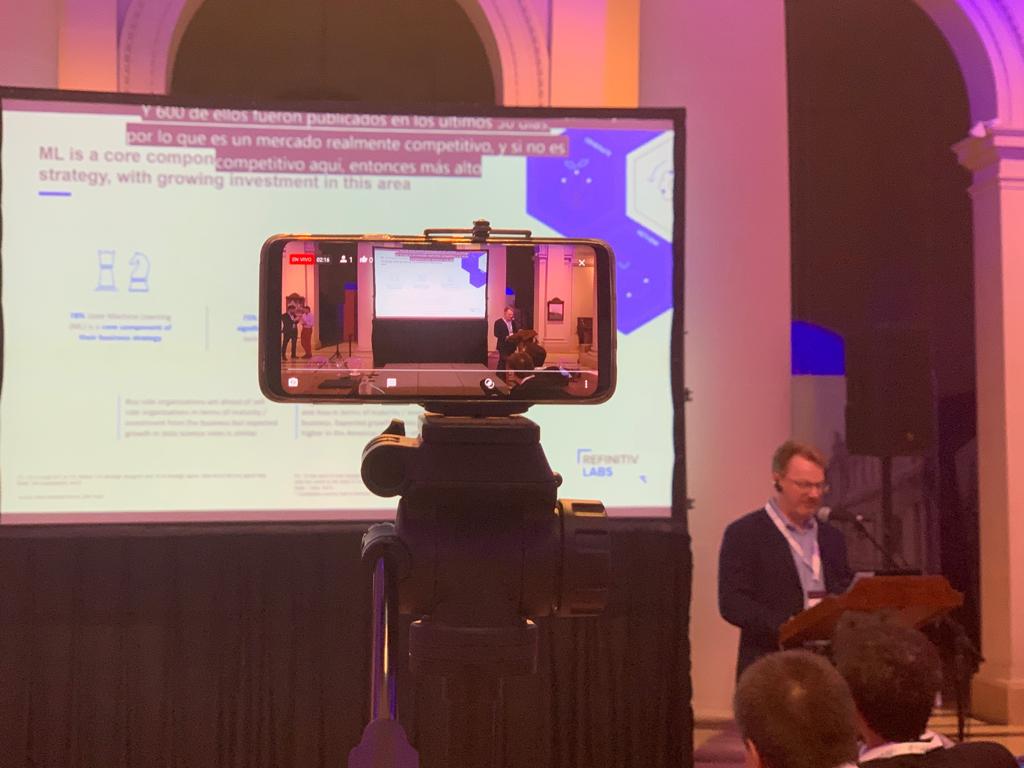 RefinitivLATAM's tweet photo. Continúa la tarde de #FIAB2019 en su edición especial de este año #FIABHighTech en @BCRprensa junto a Tim Baker. Donde compartió algunos de los resultados de nuestro reporte global de Machine Learning que podrás acceder haciendo click aquí: https://t.co/I1QlJPGOr2 #RefinitivLatAm https://t.co/kE2OJ3r9U2