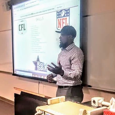 3rdClifford's tweet photo. I had the awesome privilege to guest speak today at @carterscorner82 Sports Management Class today. Sharing my knowledge and experiences in the Sports Business is what its all about! #righttouchsports #fsa #contractadvisor #agentlife @cfl @nfl @xfl2020 @FCFLio 🇺🇸🇨🇦🇧🇪🏈 https://t.co/isIizHoZz0