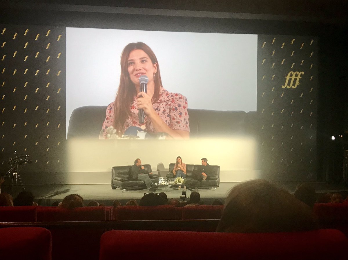 Le <a href="/fffh_/">FFFH</a> est officiellement lancé avec la projection du film « Le dindon » suivie du podium avec l’actrice <a href="/AlicePolOff/">Alice Pol</a> et le réalisateur <a href="/JalilLespert/">Jalil Lespert</a> ! 🎞
