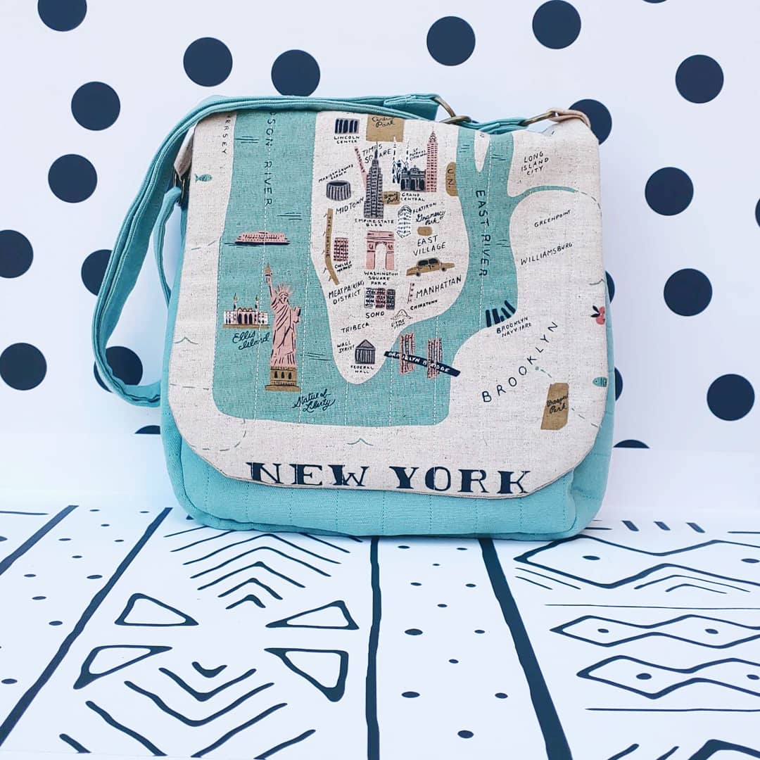 Happy Thursday!! Been a lil busy at Casa Paloma and Porkchop... Getting used to new schedules is HARD!! 😭🤦🏾But somehow... I finished this super cute #newyorkmap #saddlebag! 🙌🏾 Will be posting to the #etsyshop soon! #palomaandporkchop #handmade  #madeinlongbeach #longbeachmaker