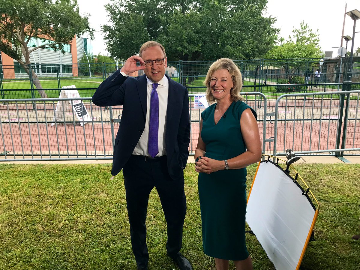 Jonathan Karl On Twitter Great To Catch Up With Lauratrevelyan At The Abc Democraticdebate For Bbcworld News America