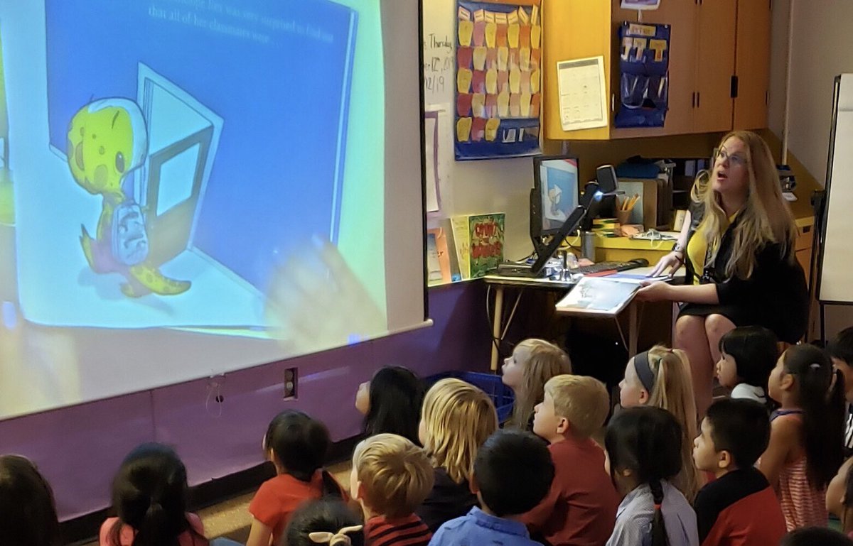 ElementaryMaple's tweet photo. Principal Bowman-White spent time this morning cultivating a love of reading with our newest #MapleMonarchs. We are #SeattleSuperReaders #spsconnects https://t.co/914wS0OyfT