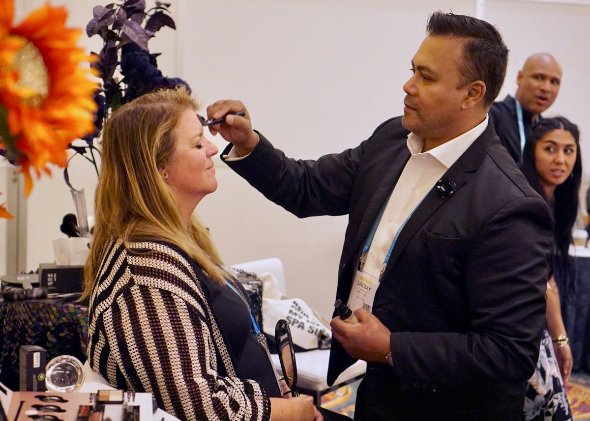 spasofamerica's tweet photo. #ispasmiles at Day Two of the 29th @ISpaDoYou International SPA Association #ISPA2019 #ispadoyou #ISPAfamily https://t.co/DgaKk4xWMS