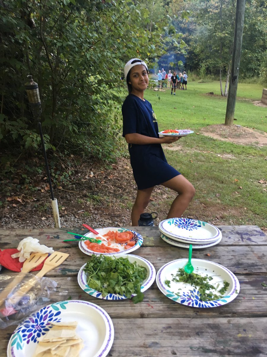 tib2hawk's tweet photo. ⁦@TheWalkerSchool⁩ #ELEBlueridge Hey look I can cook part 2 https://t.co/aPvneu76NQ