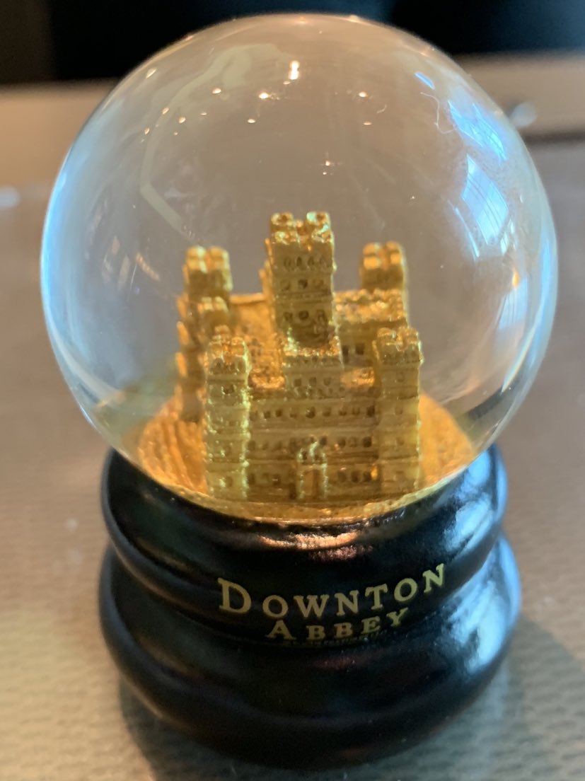 IndyDressed tweet media