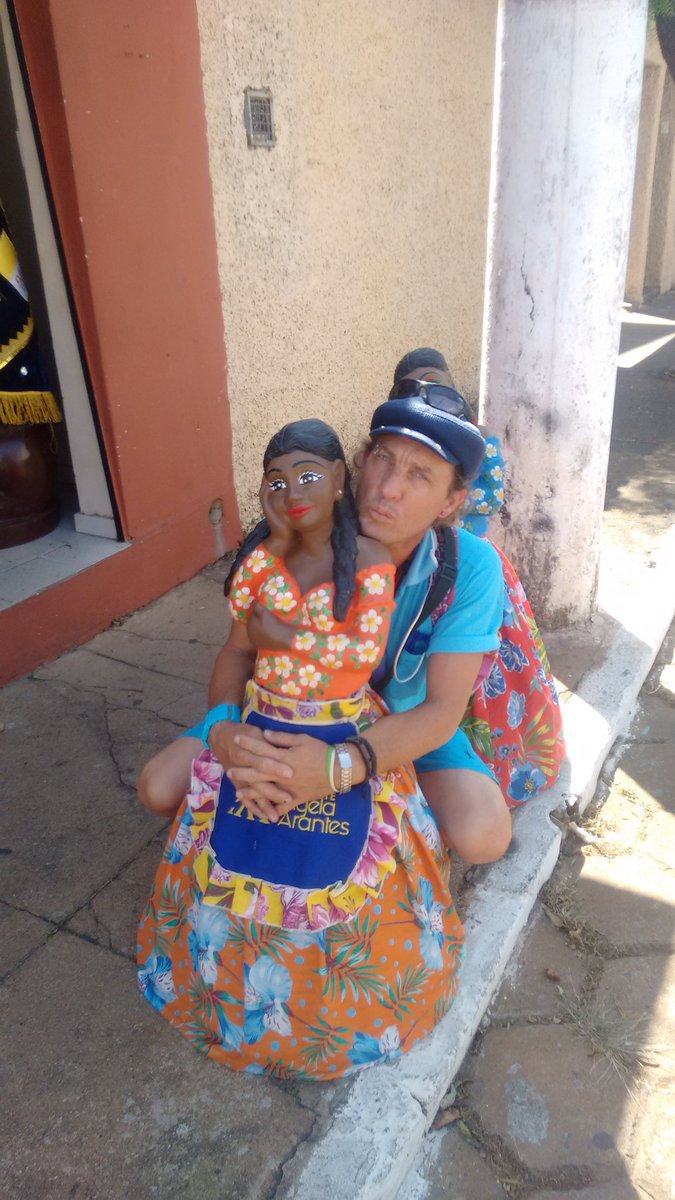 Guerrinha celebridade ou menos