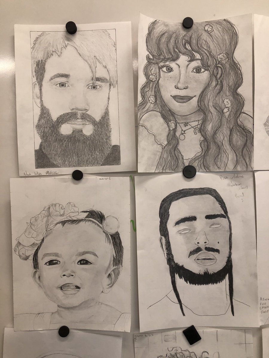 MrsTurner_SCCA's tweet photo. Basic drawing students taking it up a few notches with a passion for portraits! #bsdproud #SCCAROCKS #SCCABEARS https://t.co/Dccksxxfx7