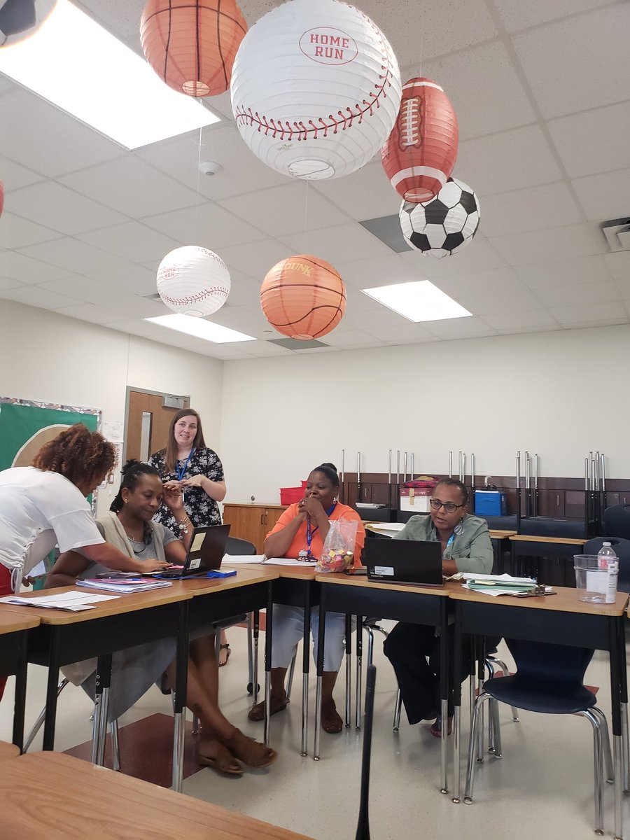DericaTurner's tweet image. More of the @ActonElem teachers perfecting their craft and gathering feedback from their colleagues during PLCs. Ms. Robert&apos;s shared her tip for assisting students with using  STAAR reference materials for math. @kbo1908 #IntentionalPractices #TEAMActon #EVERYDAYisGAMEDAY