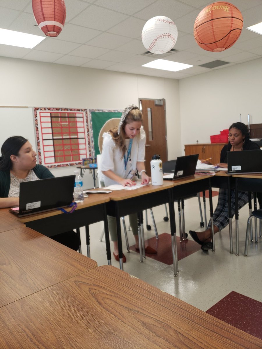 DericaTurner's tweet image. More of the @ActonElem teachers perfecting their craft and gathering feedback from their colleagues during PLCs. Ms. Robert&apos;s shared her tip for assisting students with using  STAAR reference materials for math. @kbo1908 #IntentionalPractices #TEAMActon #EVERYDAYisGAMEDAY