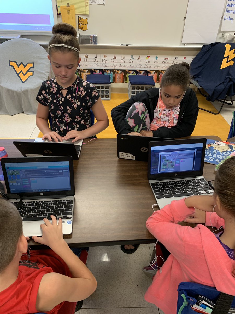 tjbrown5thgrade's tweet image. We did a little Minecraft coding today! I love seeing my kiddos so engaged! @MylanPatriots @codeorg @Monongalia_Co @CodeWV @MonCountySuper #mylanpatriots #futuremountaineers #codewv