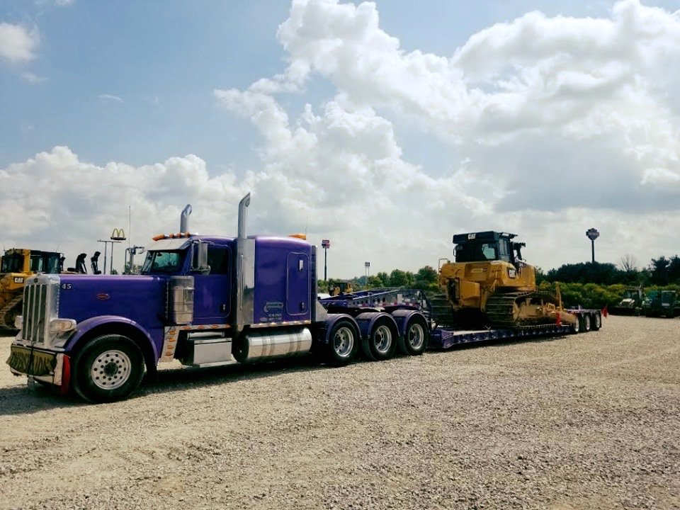 StandardFreight's tweet image. We honor our commitments to our customers by relying on our network of preferred carriers from all over the nation. 
Check out this Carrier Partner’s rig!
#truckingmovesamerica #TheStandardWay