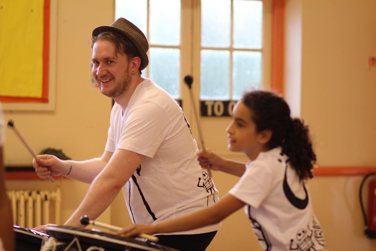 O7Drumproject's tweet photo. Luton’s rhythm is getting strong and it’s going to shake things up!

Pics credit to Jitty Marwaha from @TheJaanMix 

@thelutonmix @KarenPerkins17 @_michaela_jade @ace_national @O7Drumproject 
#Luton #loveluton #drums #percussion #show #lerantoplay https://t.co/qnwHGeLtVN