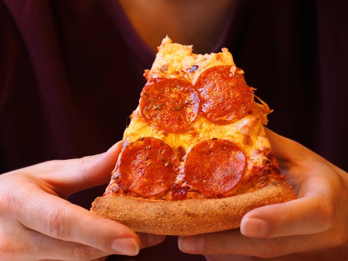 Link_Apartments's tweet photo. When you’ve got a mighty hunger, pass the ‘za. Talarico's Pizza is a local spot that serves sensational savory slices!
https://t.co/6jIx4fDyfS https://t.co/xQkhJRqNBC