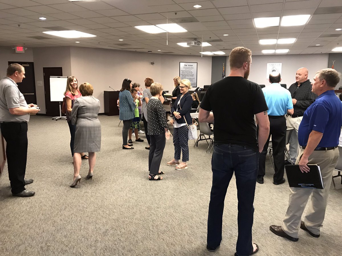 mattdeichmann's tweet image. Brownies with the Board – sweet treats along with news you can use! Always working to engage our community @FrancisHowell. #FHSDLearns #EatDesertFirst