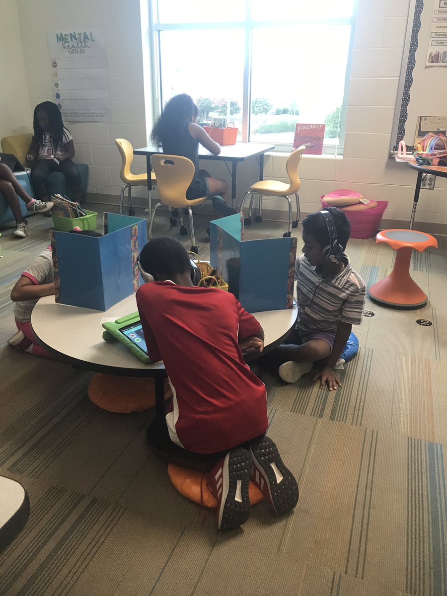 Kballard1027's tweet photo. Taking our first math assessment all about even &amp; odd numbers. Then a little Dreambox for the win! @HortonsCreekES #togetherwearebetter https://t.co/rZND1NrHvJ
