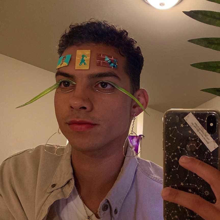 bittyliciouss's tweet image. I barely come on here but honestly I’m sooooo proud and excited to share these looks I’ve been creating on myself! I’ve always been intrigued by makeup but @euphoriaHBO triggered the drive for me to create some super dope and creative art on myself. It’s all about expression!