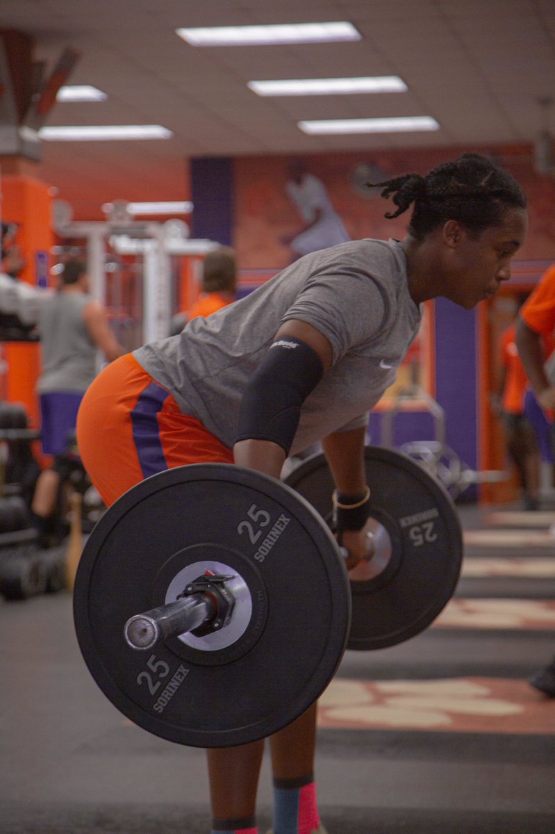 Clemson Track & Field/XC 🐾 tweet media