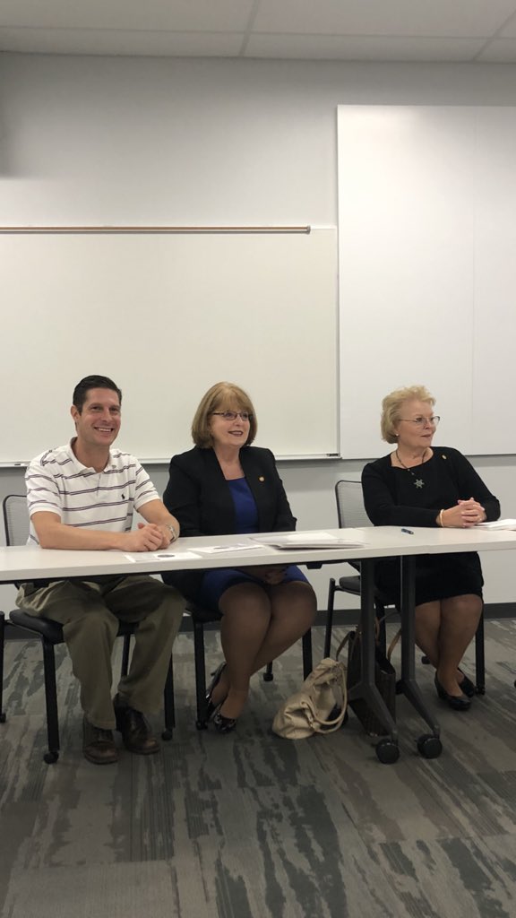 MelLightfoot's tweet photo. Thank you Donna Pfautsch, Patricia Pike and Jack Bondon for your time to discuss educational issues in EDAD 5000 School Board Relations class. @BryanMcDonaldPD #ucmoedlead https://t.co/3IjuuQC5MN