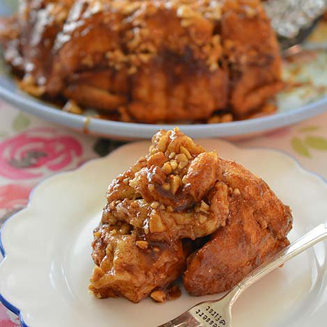RedStarYeast's tweet photo. This delicious Caramel Cashew Monkey Bread is the perfect way to turn homemade dough into the most delicious #breakfast treat! #Recipe https://t.co/4tXIUeH1Kn https://t.co/iqGHs9K1NW