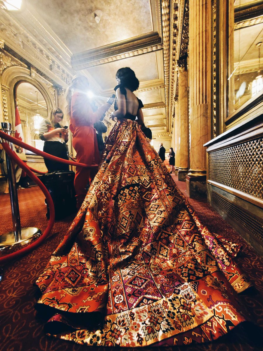 TIFF_NET's tweet image. Kerry Washington: *exists*

Captured #WithGalaxy #TIFF19