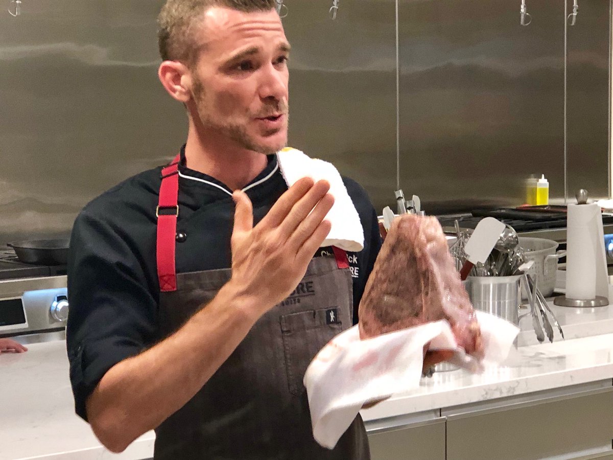 Flwildcat78's tweet image. Let there be Porterhouse steaks with perfect edge to edge preparation at 132 degrees #SKSNapaEDC #truetofood #SKSDallas