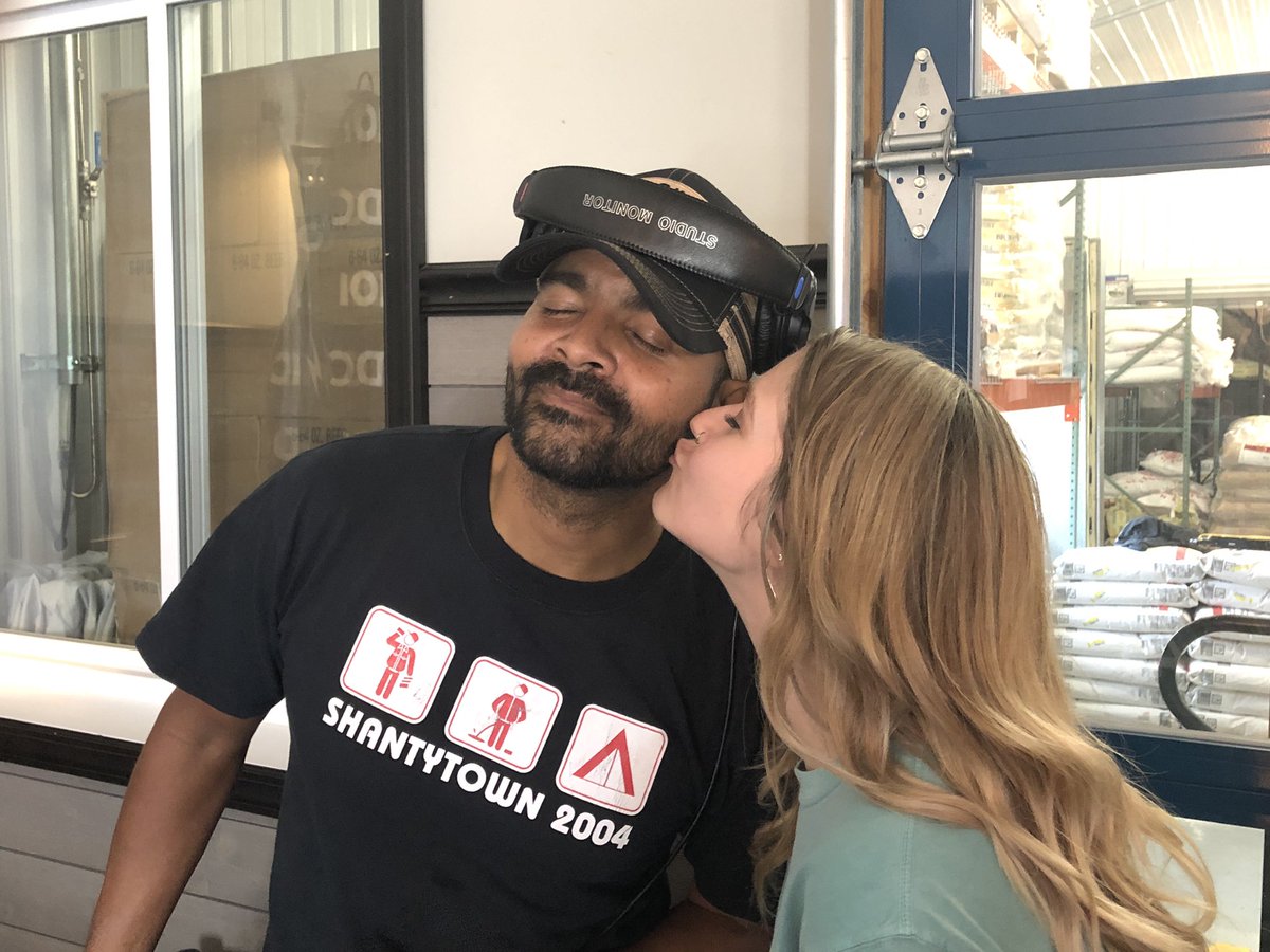 CoffeeeStrong's tweet image. Twas a beautiful night with @DC101 &amp;amp; @rocheonair #thirstday #brewsandviews kisses from @jodiaime