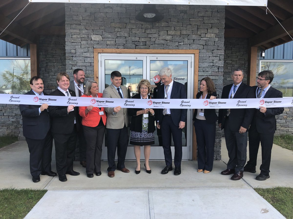 MichaelSCashman's tweet image. Today we gathered to celebrate @WabtecCorp Vapor Stone Rail Systems on the grand opening of their new 60,000-sq-ft facility. This is the company’s second plant in our Town. #manufacturing #transportationcluster #webuildthings #elevateplattsburgh #loveourtown #openforbusiness