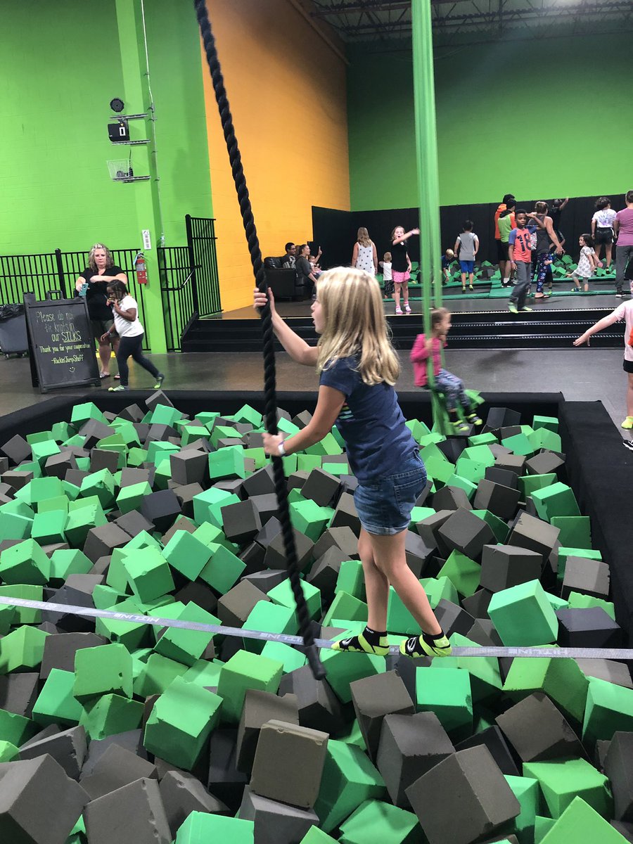 Had a great time with everyone at Rockin’ Jump tonight! <a href="/CSSchoolPTA/">CS School PTA</a> <a href="/CSelemschool/">Carol Stream School</a>
