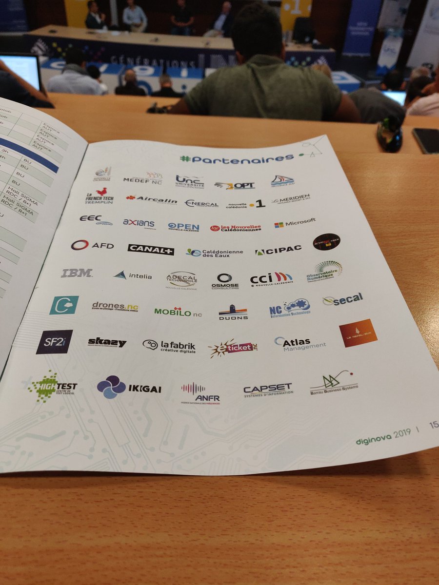 trog_31's tweet photo. Je suis arrivé il y a un an en @Nouvl_Caledonie et j'ai malheureusement pu voir sur certains points 5 ans de retard . Actuellement présent a la 2 ème journée au 2 ème salon de #diginova je vois quand même une grosse évolution en cours pour rattraper le retard et et même innover https://t.co/2ibR9Qaptq