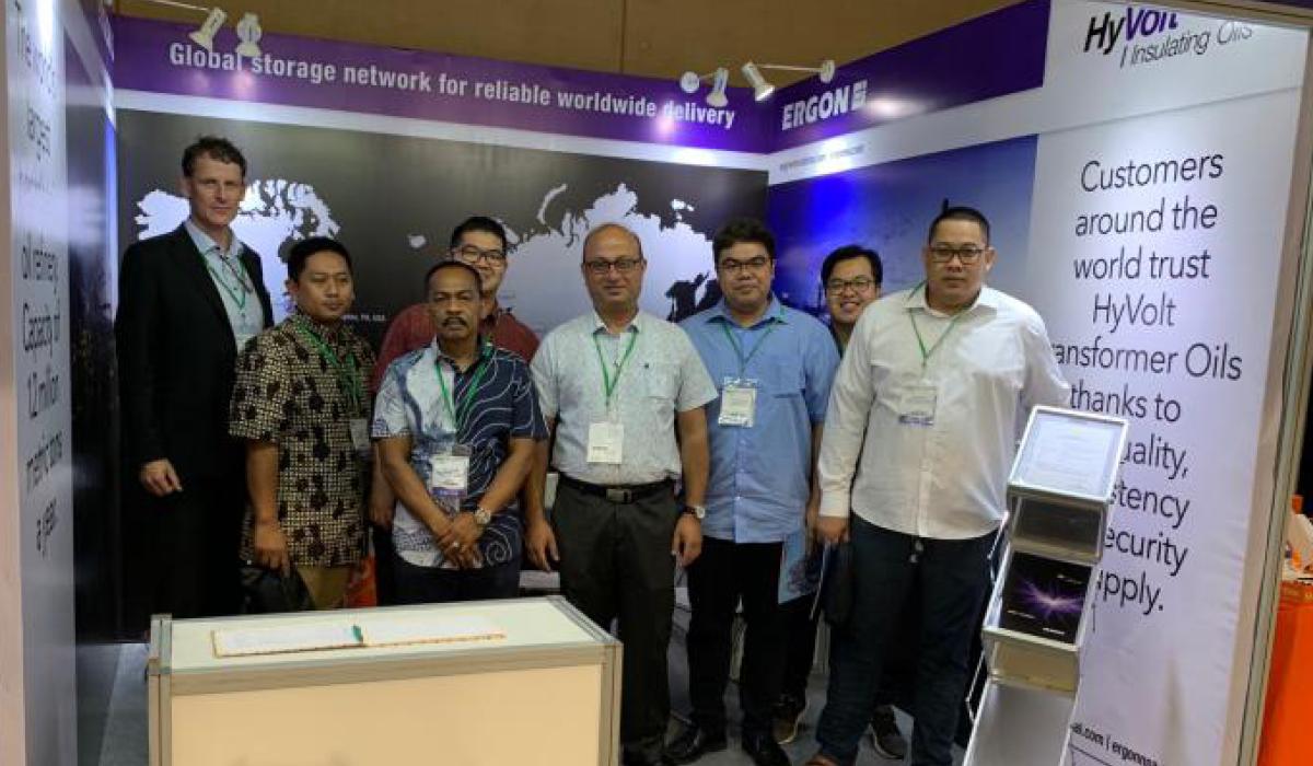 ErgonOils's tweet photo. Ergon Indonesia at the Electric & Power Indonesia meeting. We are delighted to see Ergon's HyVolt Transformer Oil established in Indonesia with fantastic support from PLN, CG and others. #transformers #transformeroil #insulatingoil #ergonfamily https://t.co/wBIZ7tjwqQ